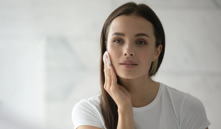 How to Care for Sensitive Skin in Dubai?